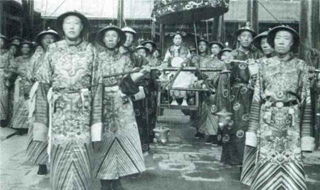 慈禧一天的开销<strong></p>
<p>币天</strong>，相当于今天多少人民币？