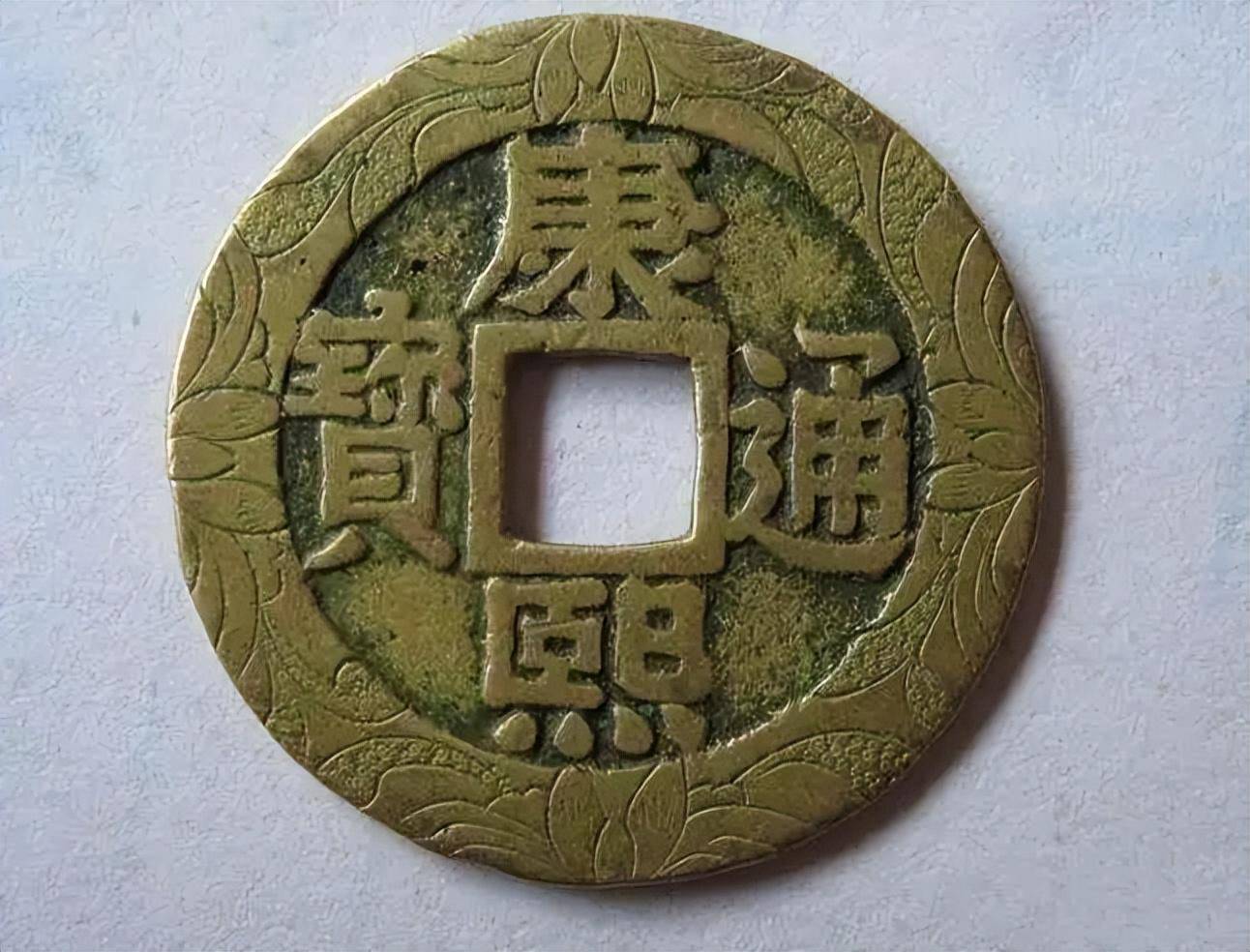 入手裸币<strong></p>
<p>币天</strong>，还是评级币？