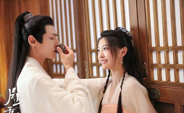 月上重火林奉紫和谁在一起<strong></p>
<p>奉币</strong>了林奉紫最后的结局如何