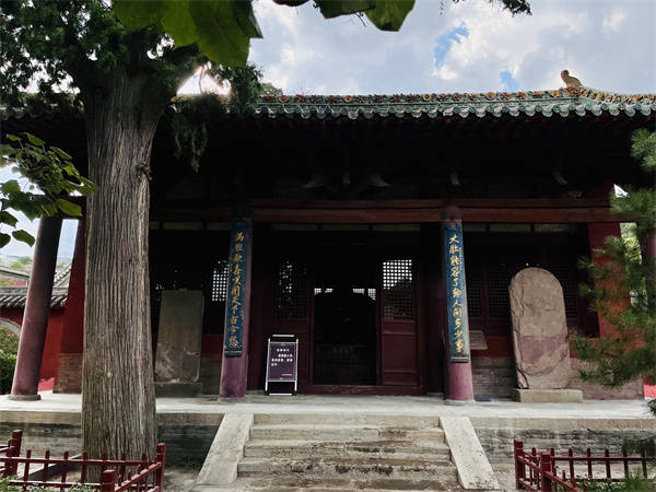 十方奉圣禅寺：赏古建风韵<strong></p>
<p>奉币</strong>，沐奉圣梵音
