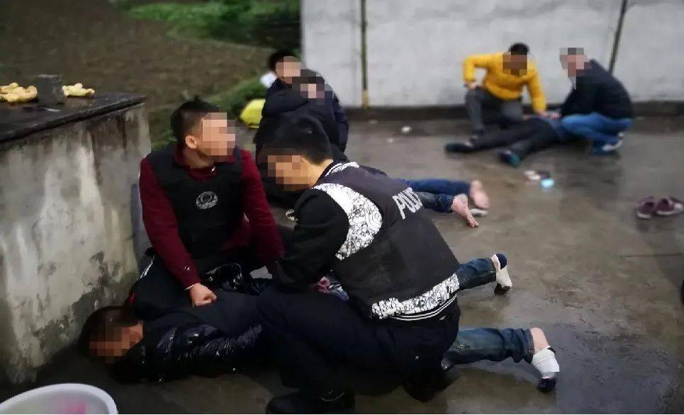 任奉江：毒雾中的“追光者”