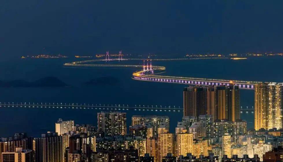 港币<strong></p>
<p>港币</strong>，港股，港籍，港星，香港还香不香？