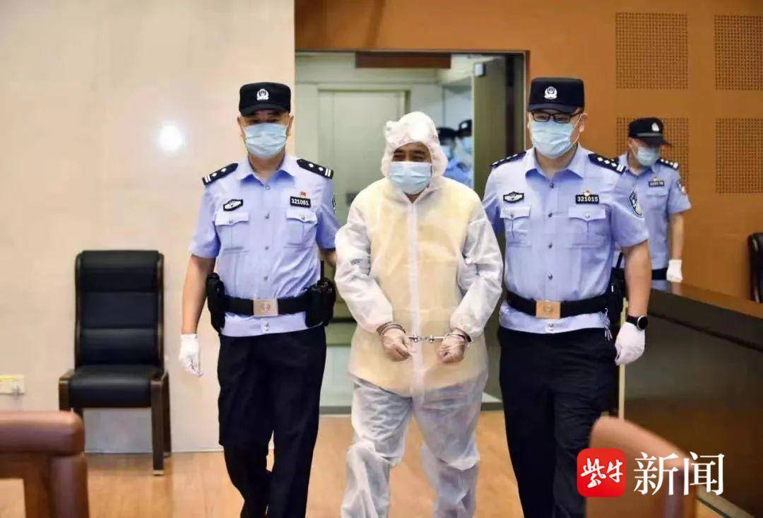 2023江苏两会|“辣笔小球案”“首例电视开机广告公益诉讼”……这些南京法院案件被写入高院工作报告