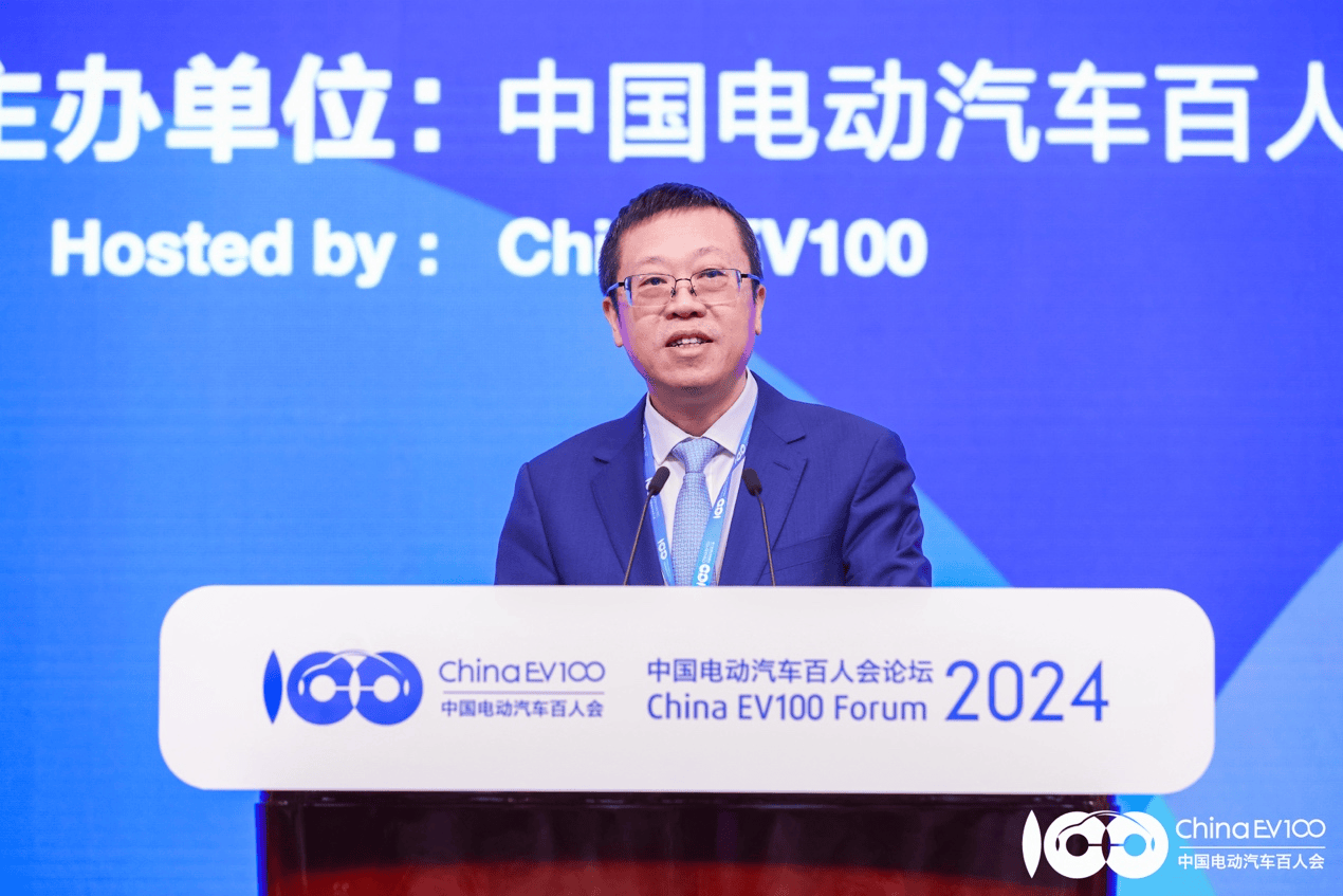 发展迈入关键期<strong></p>
<p>新能源</strong>，新能源汽车如何跨越式突破