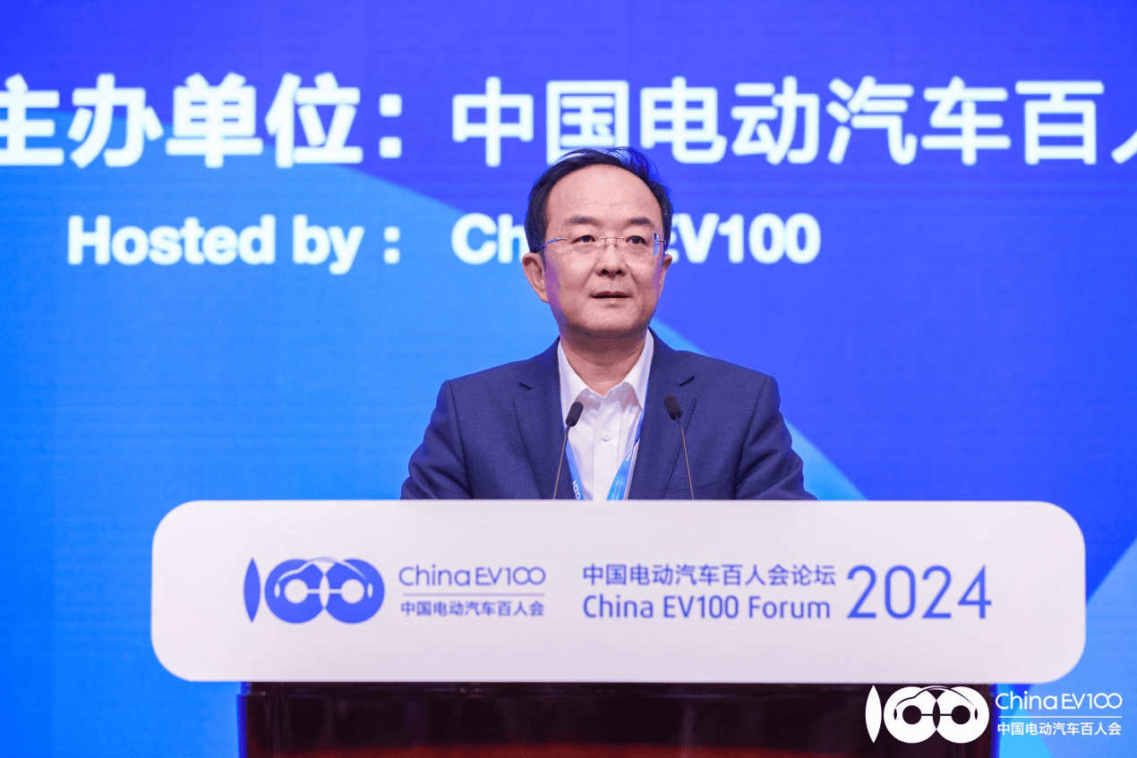 发展迈入关键期<strong></p>
<p>新能源</strong>，新能源汽车如何跨越式突破