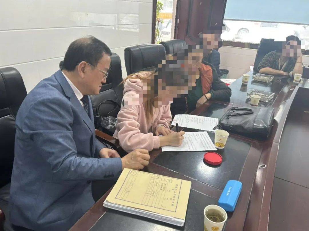 湖南湘西：同居一年后分手<strong></p>
<p>和字币</strong>，16万元彩礼怎么退？法院这样做