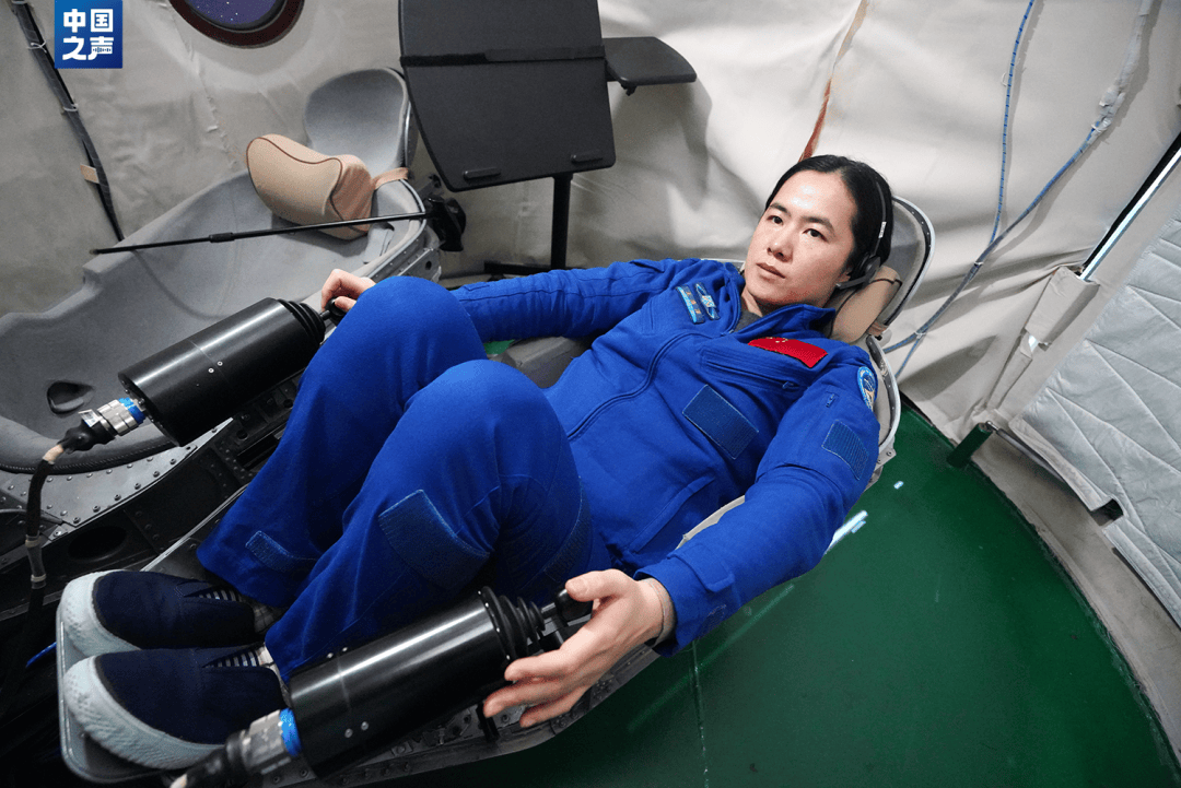 杨利伟飞天时王浩泽还在上初中<strong></p>
<p>货币和钱的区别</strong>！90后女航天员：没有什么事情是女孩子不能做的