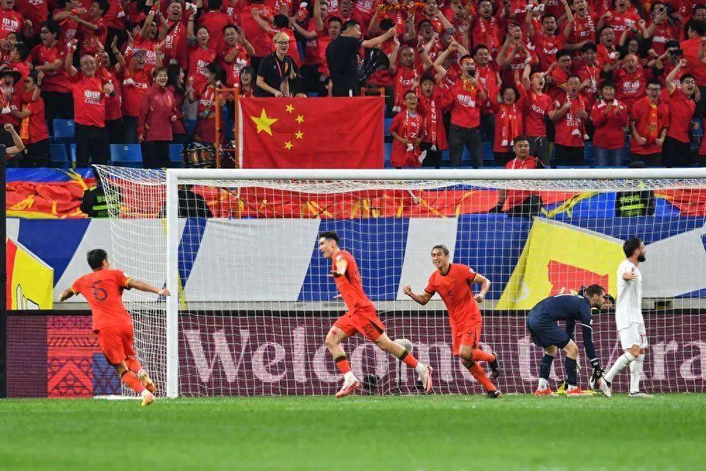 国足今晚客战巴林<strong></p>
<p>一国多币</strong>，韩乔生发文：拿1分出线希望大大提升，输了后面可以上“全华班”了