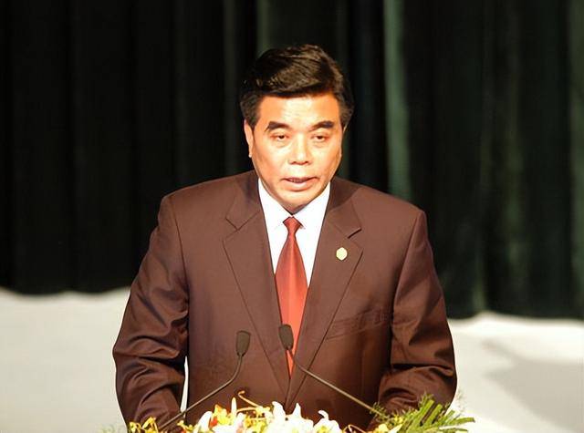 曾任市委书记后降为副厅的他<strong></p>
<p>华夏货币</strong>，被查了