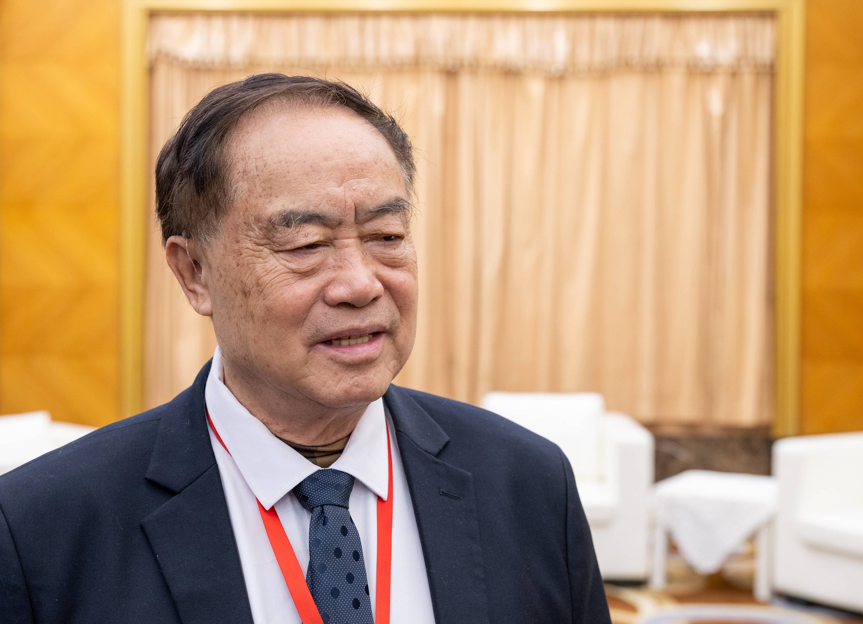 中国工程院院士卢秉恒：建议四川充分利用增材制造技术<strong></p>
<p>华夏货币</strong>，推动制造业创新发展