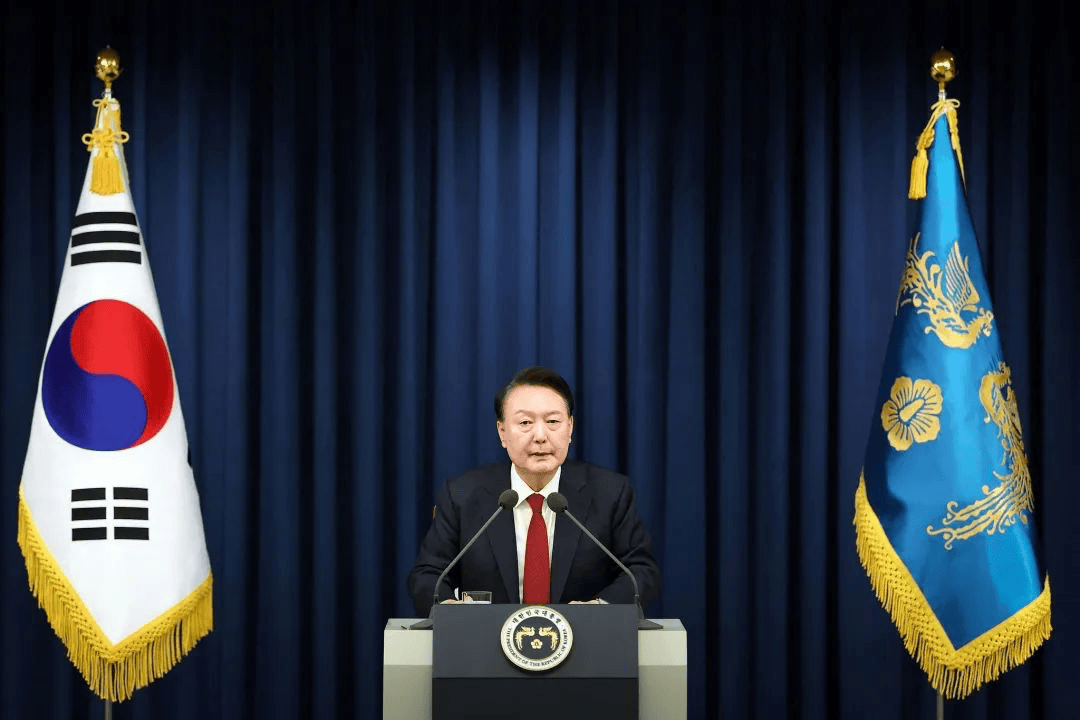 最新！外媒：韩国最大工会发起“无限期罢工”<strong></p>
<p>债券交易流动性</strong>，呼吁尹锡悦以煽动“内乱罪”辞职