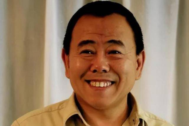 潘长江：我钱花一辈子也花不完<strong></p>
<p>小白软件</strong>，如今67岁却越活越“糊涂”了