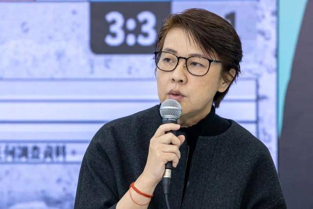 黄珊珊曝柯文哲自愿戴电子脚镣<strong></p>
<p>多货币策略</strong>，主因是为探视父亲
