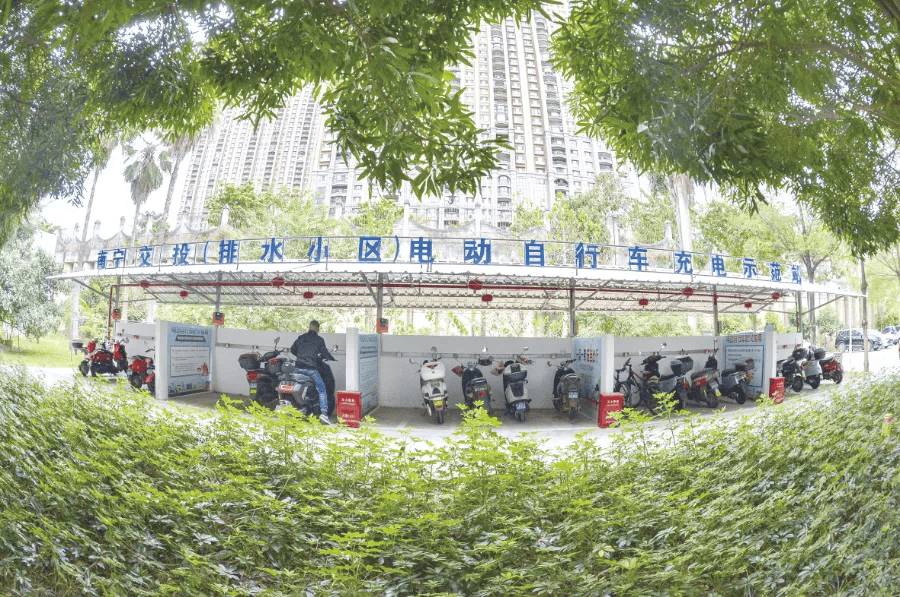 广西发布新标准<strong></p>
<p>软件刷</strong>！4月1日实施！事关电动自行车停放、充电……