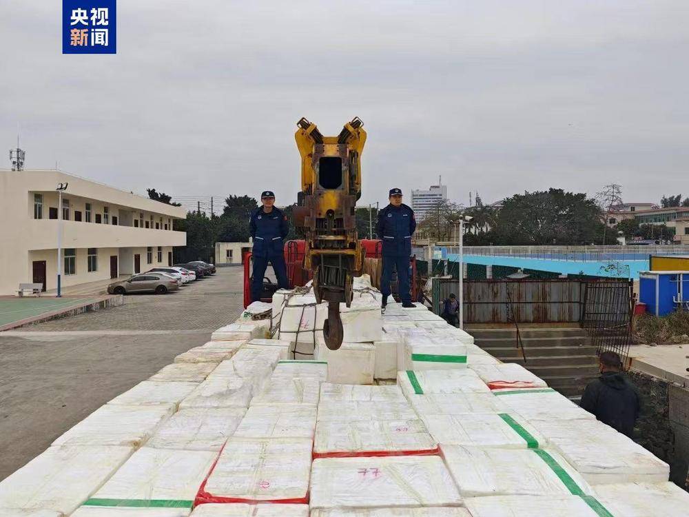 共计4.13吨<strong></p>
<p>ltc币价格</strong>！广西北海海警查获一起涉嫌走私水果案