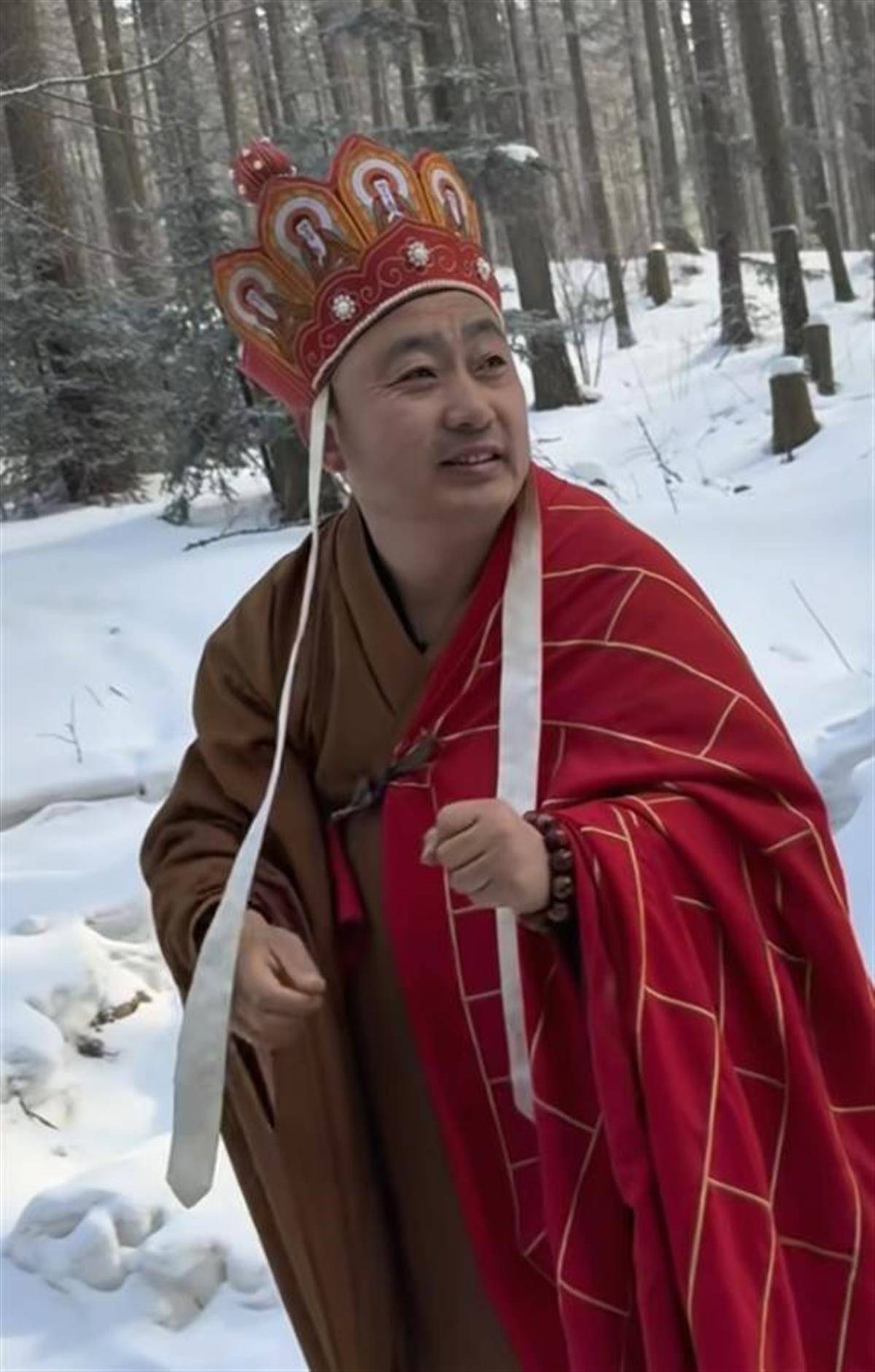 河南网红“越野唐僧”不幸去世<strong></p>
<p>主流软件</strong>，家人：在外地出租屋突发心梗