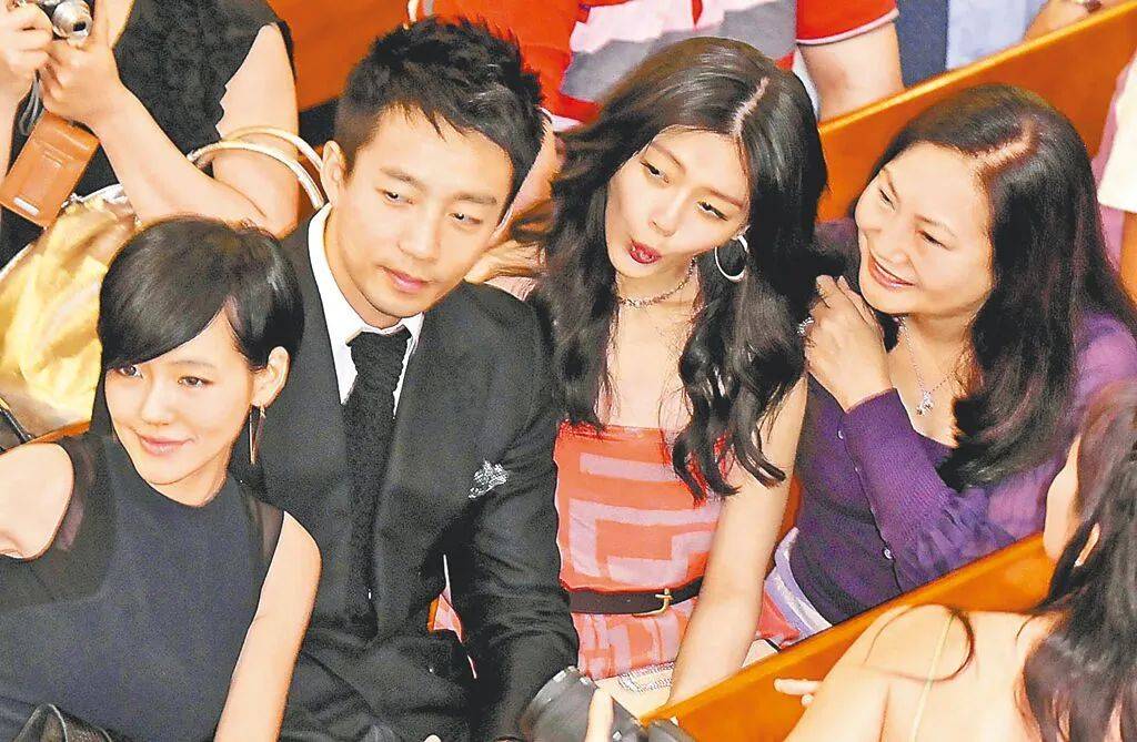 汪小菲为避媒体6天没出门<strong></p>
<p>天然气期货</strong>，与S妈打视频官司争遗产