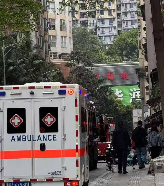 “右眼几乎失明<strong></p>
<p>数字货币交易所交易平台</strong>，手部截肢”！广州一男孩在家做实验被炸伤，最新情况