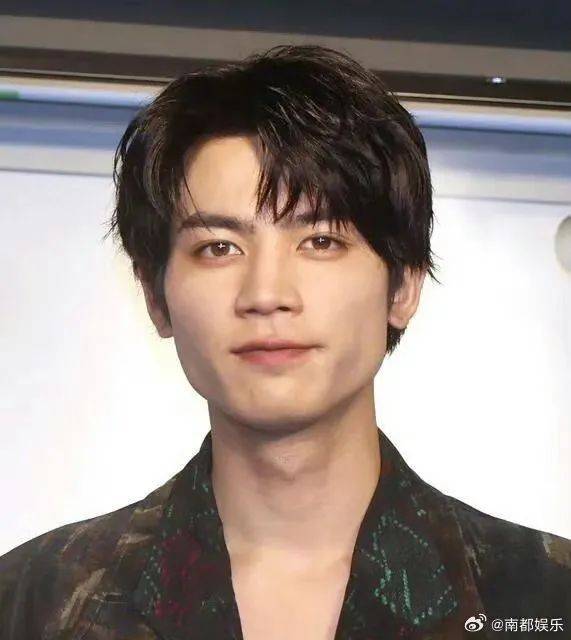 热搜第一<strong></p>
<p>数字货币app</strong>！24岁男演员不幸去世
