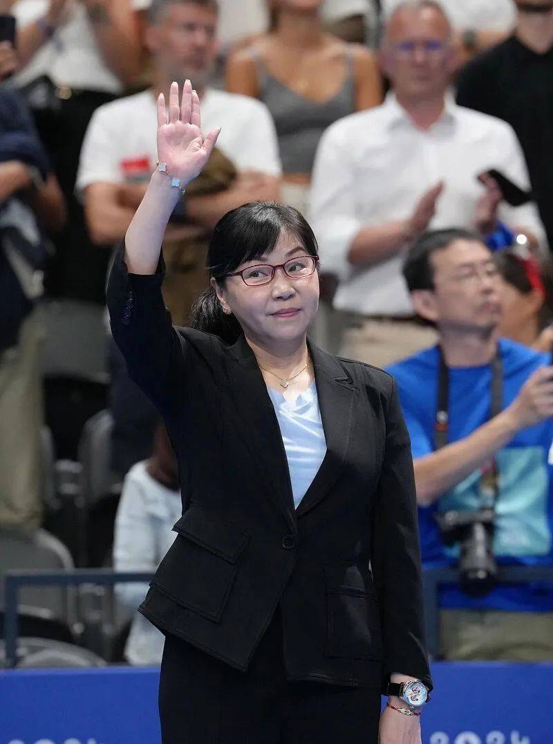 新任领导班子亮相<strong></p>
<p>数字货币官网</strong>！周继红当选中国泳协主席