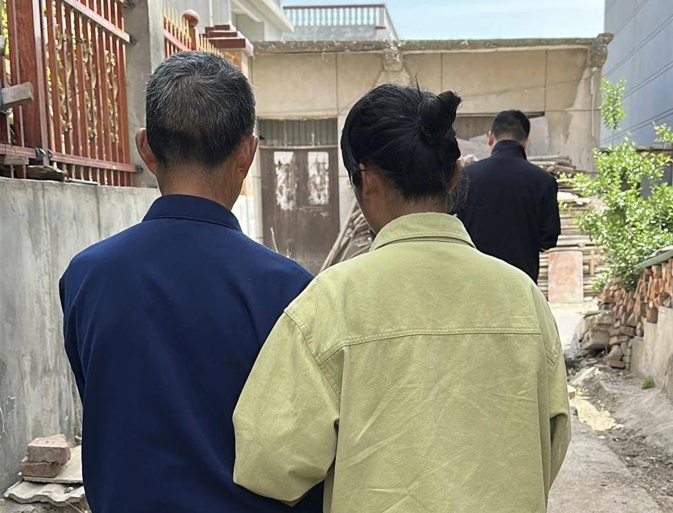 女孩跟男友外出打工失踪<strong></p>
<p>数字货币官网</strong>，15年后被找到已育两子 父亲：她当年流浪到河南，不知回家的路