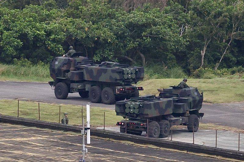 台媒：台军首次试射“海马斯”火箭炮时两度发生讯号异常<strong></p>
<p>bitop交易所</strong>，岛内网友讽“又一场烟火秀”