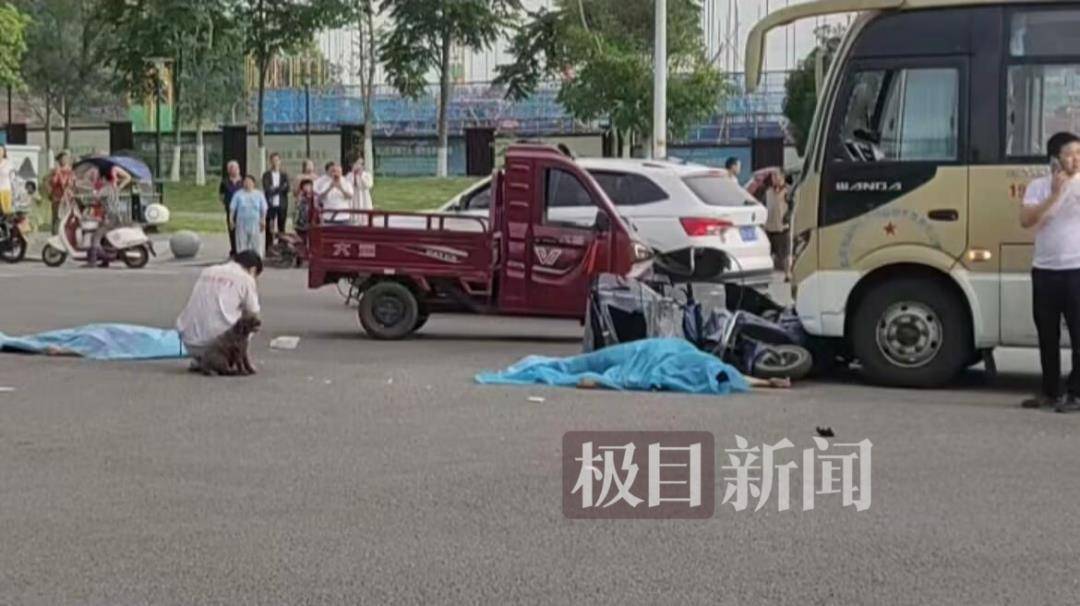 重庆两老人送娃上学在校门口被撞身亡<strong></p>
<p>比特币资讯网</strong>，肇事司机已被控制