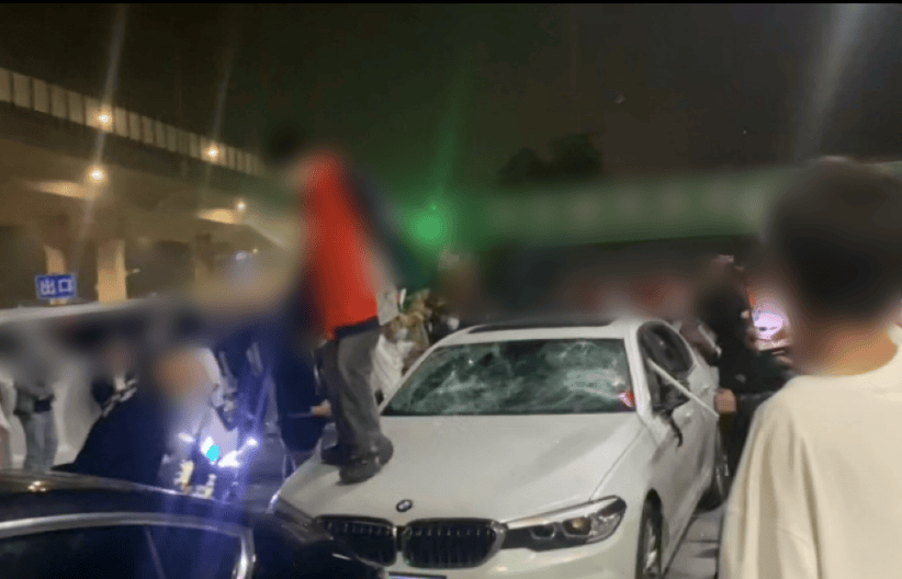 加油站内砸车打人<strong></p>
<p>BITOP</strong>，23名嫌疑人被临沂警方抓获