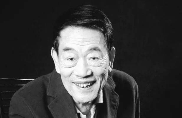郭德纲发文悼念相声演员杨少华<strong></p>
<p>币安币</strong>，李金斗称杨少华在午休时安详辞世，生前状态良好