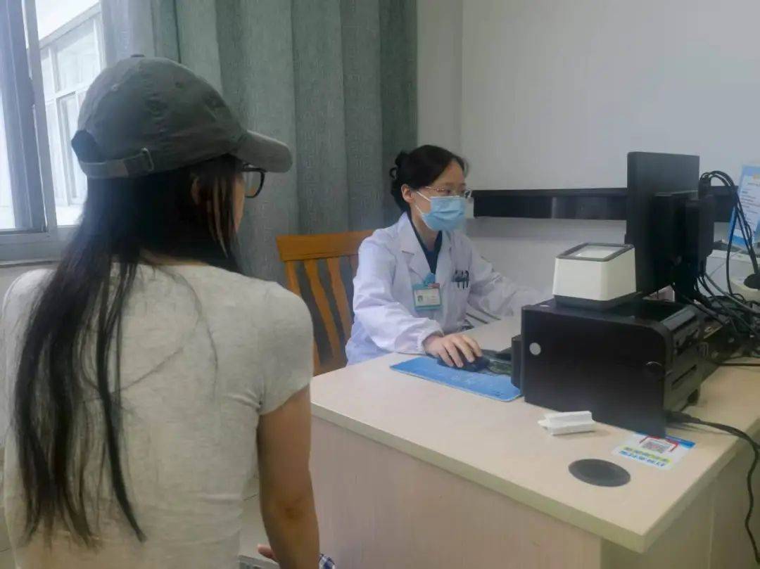 杭州32岁小伙每天打篮球到深夜<strong></p>
<p>BTC交易</strong>，一查“韧带撕裂”！近期多人中招