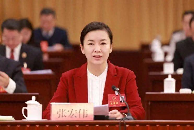 因工作变动调离山东<strong></p>
<p>ETH交易</strong>，张宏伟、袭艳春辞去省委委员职务