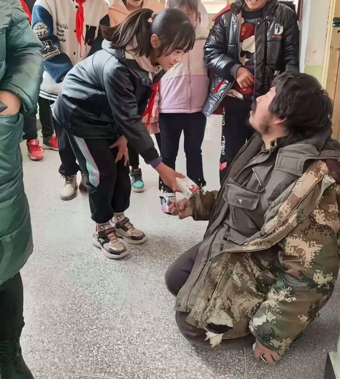 遗憾！受拾荒者资助感动全网女孩意外去世<strong></p>
<p>ADA交易</strong>，此前两人相见泪流满面感动全网