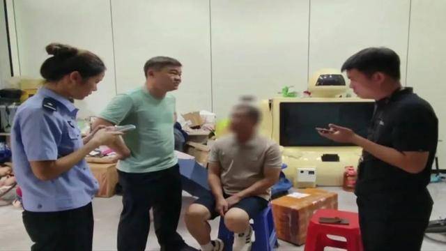 广西男子一口气花38.8万元买了40台手机<strong></p>
<p>比特现金交易</strong>，民警很快找上门……