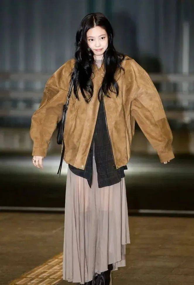 质感女人怎么都在穿这个颜色<strong></p>
<p>比特现金交易</strong>？