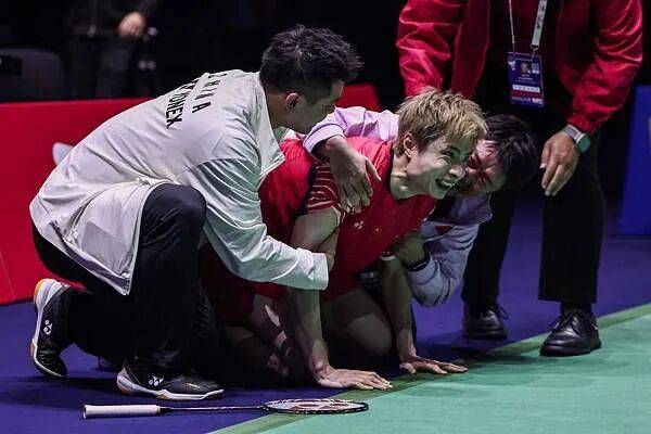 祝贺！石宇奇2比1逆转昆拉武特<strong></p>
<p>BSV-比特币交易</strong>，获得羽毛球世锦赛男单冠军！