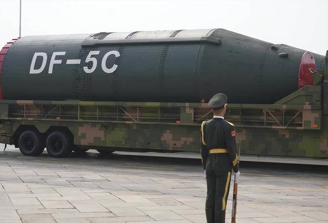 “51”被跳过<strong></p>
<p>比特币交易</strong>，东风-61直接登场，比东风-41打的更远、威慑力更强