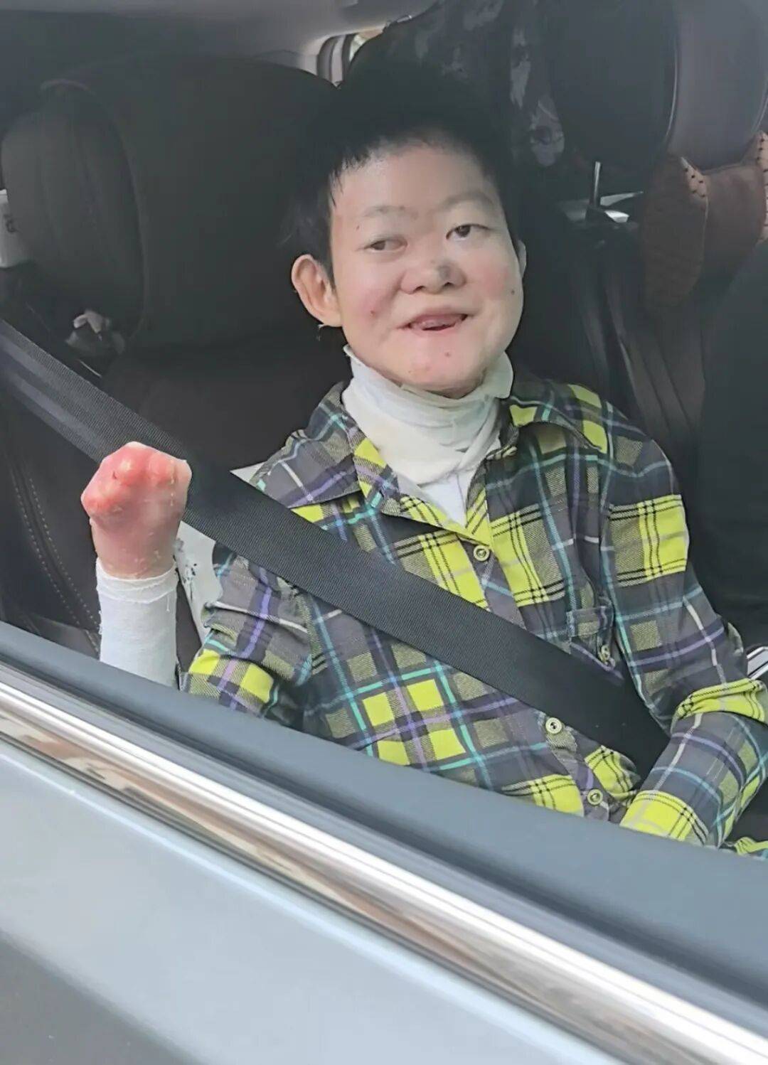 医生断言“活不过2岁”的郑州罕见病女孩<strong></p>
<p>区块链挖矿交易</strong>，24岁“带伤出征”，开启西藏之行