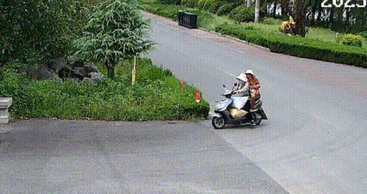 400斤<strong></p>
<p>OKEx交易所</strong>，两人多次偷猕猴桃自己吃，被济南警方抓获