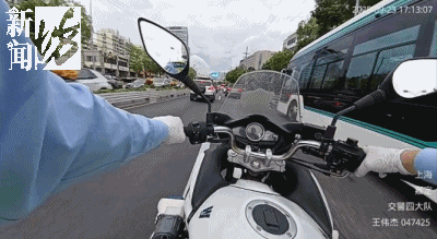 事发上海晚高峰！汹涌车流中<strong></p>
<p>USDT交易所</strong>，一男子绝望跳车，直奔民警而去……