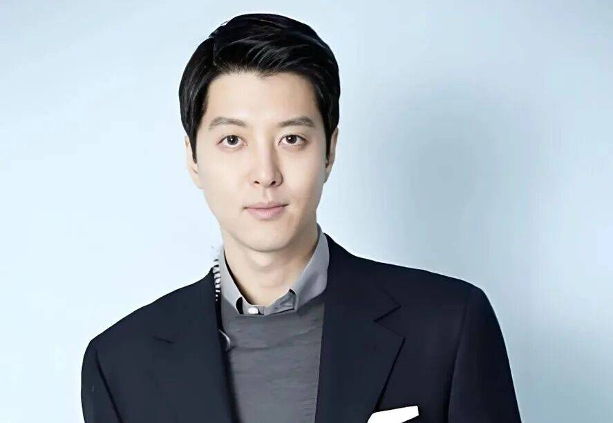 知名男演员自曝患罕见病<strong></p>
<p>泰达币交易所</strong>，“连呼吸都痛”