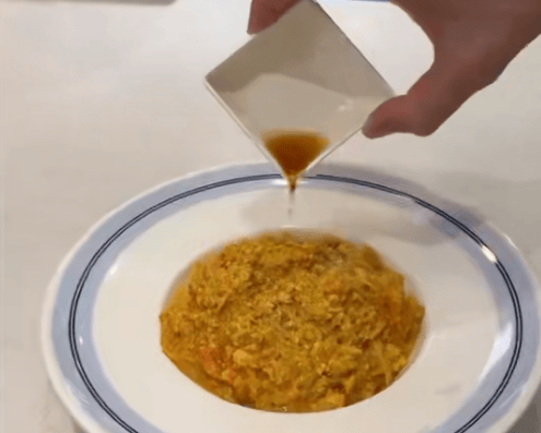 知名男歌手突然现身陌生人婚礼<strong></p>
<p>XRP交易所</strong>,并随礼999元!