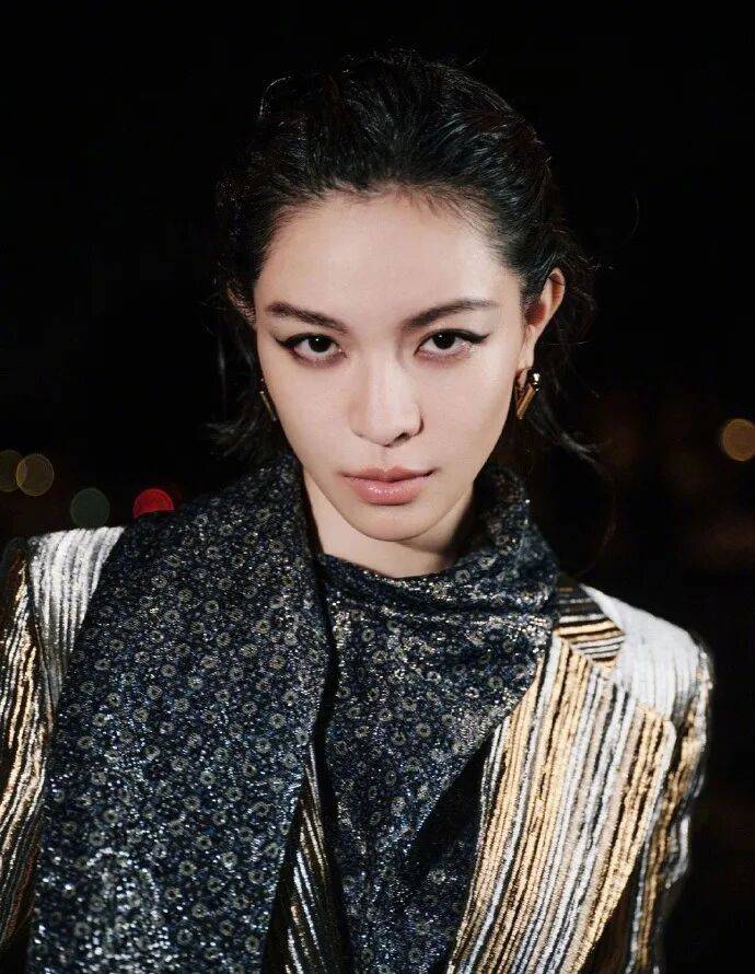 时装周上的女明星<strong></p>
<p>XRP交易所</strong>,秋冬氛围感一键封顶!