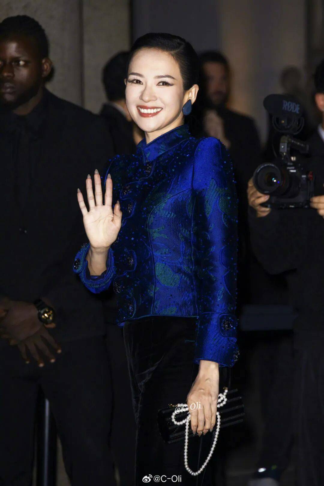 时装周上的女明星<strong></p>
<p>XRP交易所</strong>,秋冬氛围感一键封顶!