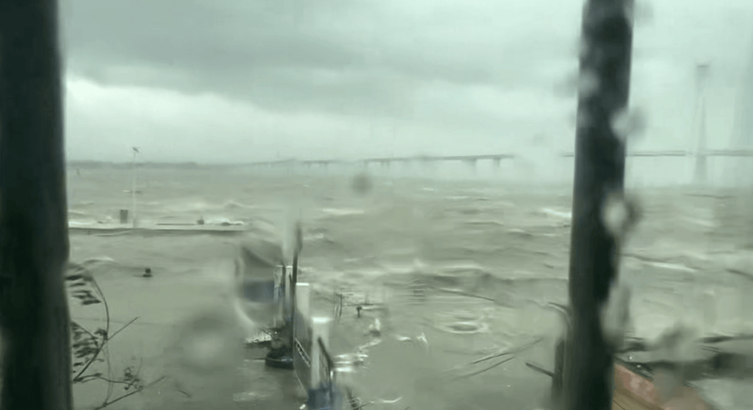 突发!海水倒灌<strong></p>
<p>XRP交易所</strong>,涌上路面,多地紧急宣布"五停"!又有新台风生成