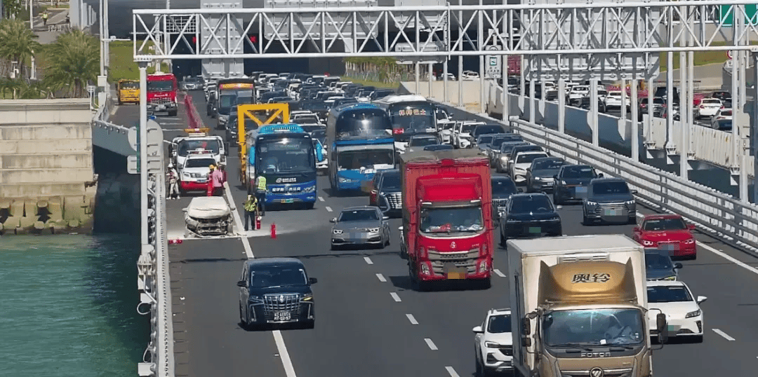 粤B·97821D、粤Z·AG85澳、粤T·91736<strong></p>
<p>XRP交易所</strong>,你们被拍下来了!