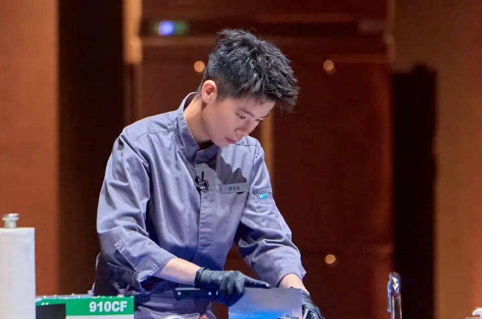 精致餐饮<strong></p>
<p>XRP交易所</strong>,以饭封神 | 商业头条No.94