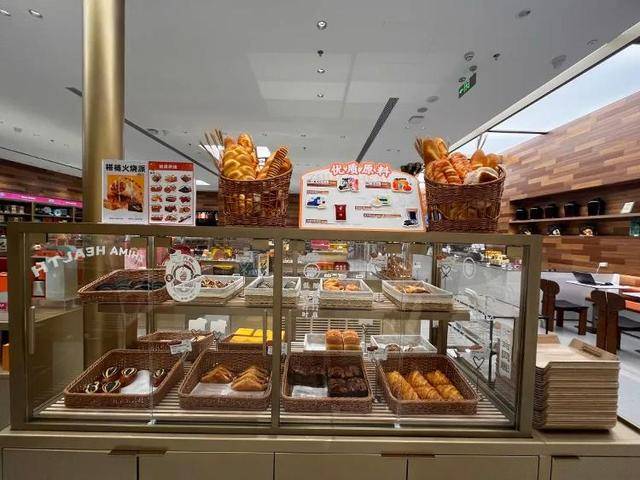 一小时售罄<strong></p>
<p>XRP交易所</strong>！年轻人涌入医院抢面包