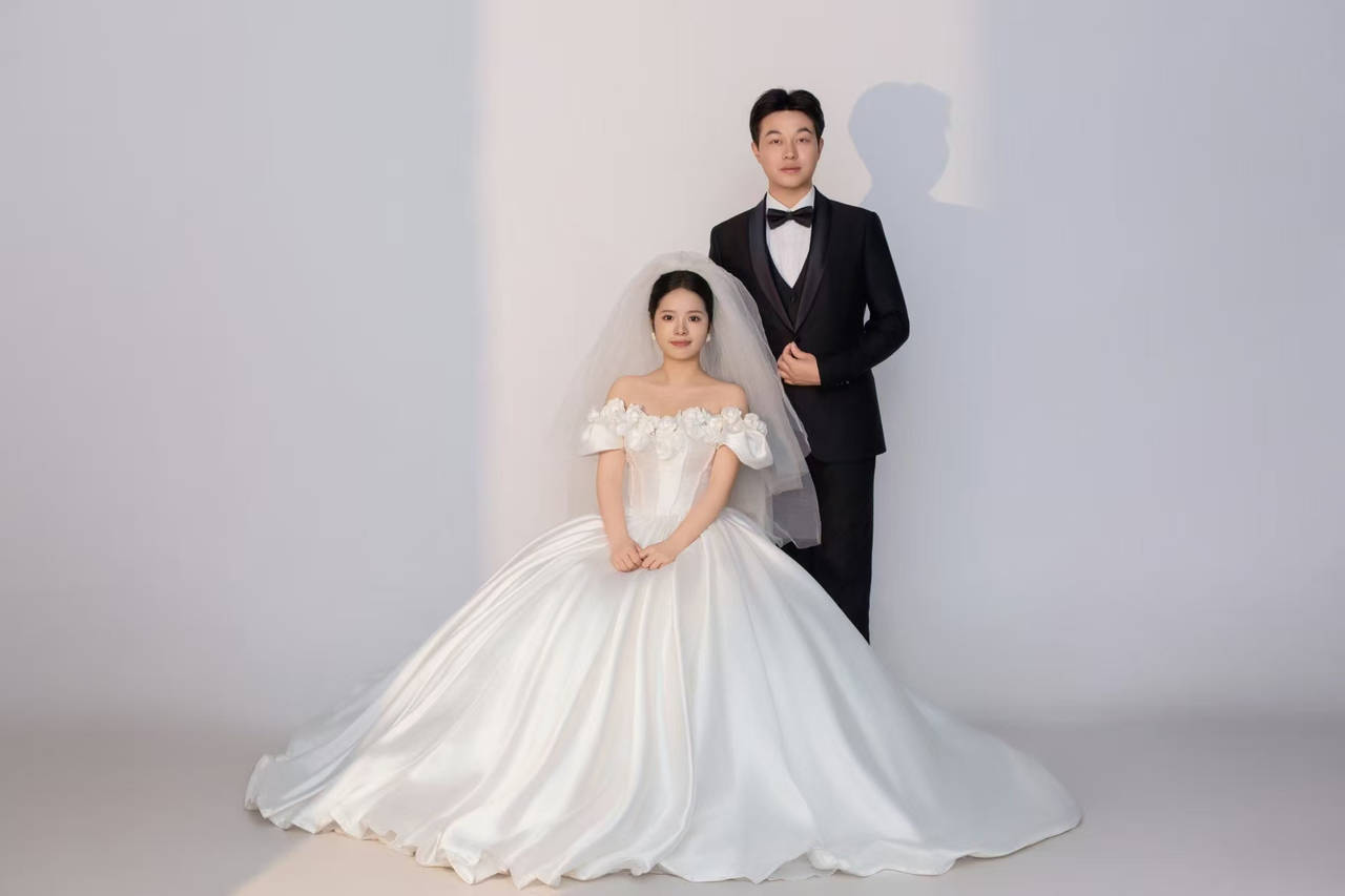 那个让老师骄傲的“调皮”班级!30年同学聚会<strong></p>
<p>DOT交易所</strong>,还伴有一封来自贵州的感谢信