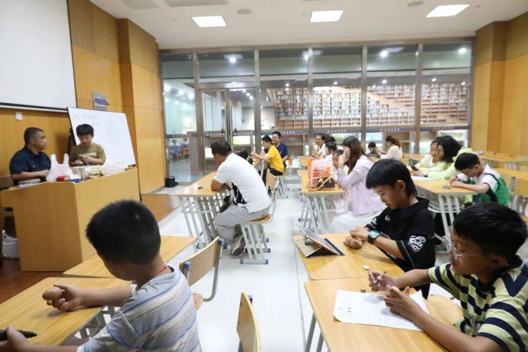 金坛图书馆国庆中秋活动精彩回顾 | 举国同欢庆<strong></p>
<p>DOT交易所</strong>,月满聚中秋