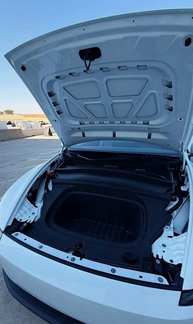 将特斯拉砍成“铁皮房”的<strong></p>
<p>币安币交易所</strong>,是马斯克新的万亿对赌协议